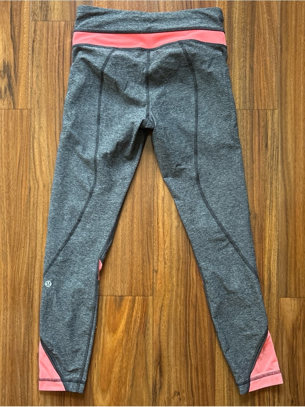 Lululemon Inspire Tight II Leggings in Gray and Pink - Sz 4